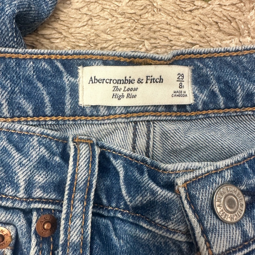 Abercrombie & Fitch The Loose High Rise Classic Blue Jeans - Picture 7 of 7